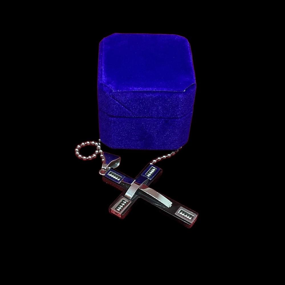 Zales Black Onyx and Stainless Steel Cross w/Chain 18”